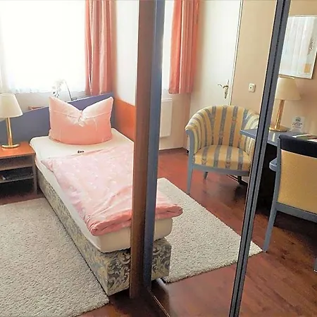 Hotel Deutsches Haus Munster 3*
